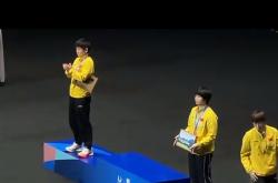 决赛中选手运用高超技巧，获得瞩目成绩